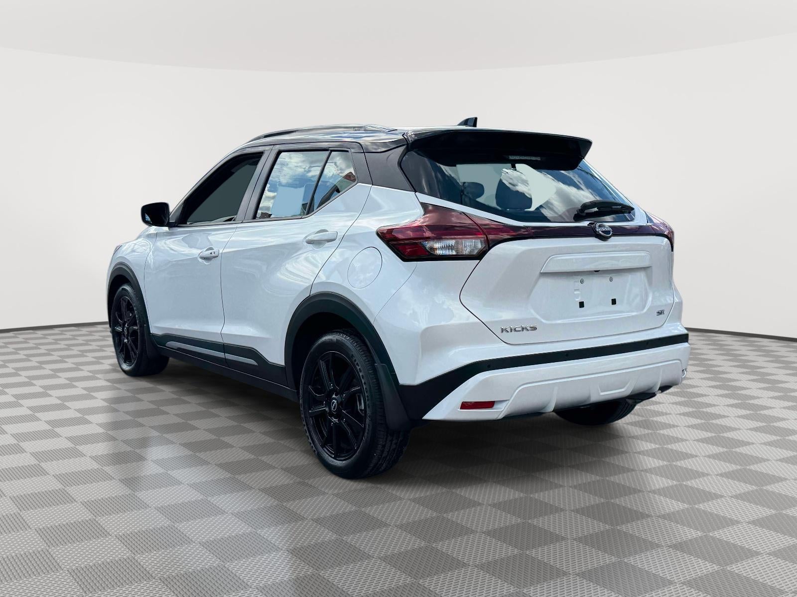 2023 Nissan Kicks SR Xtronic CVT
