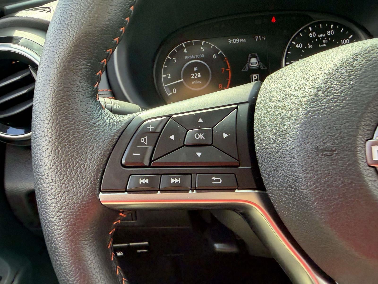 2023 Nissan Kicks SR Xtronic CVT