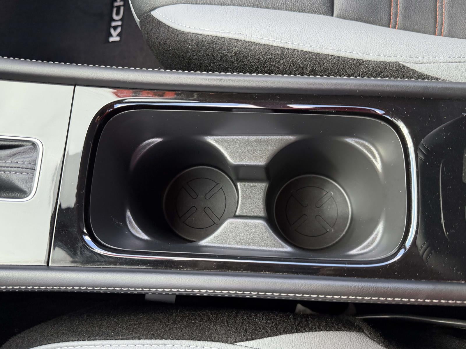 2023 Nissan Kicks SR Xtronic CVT