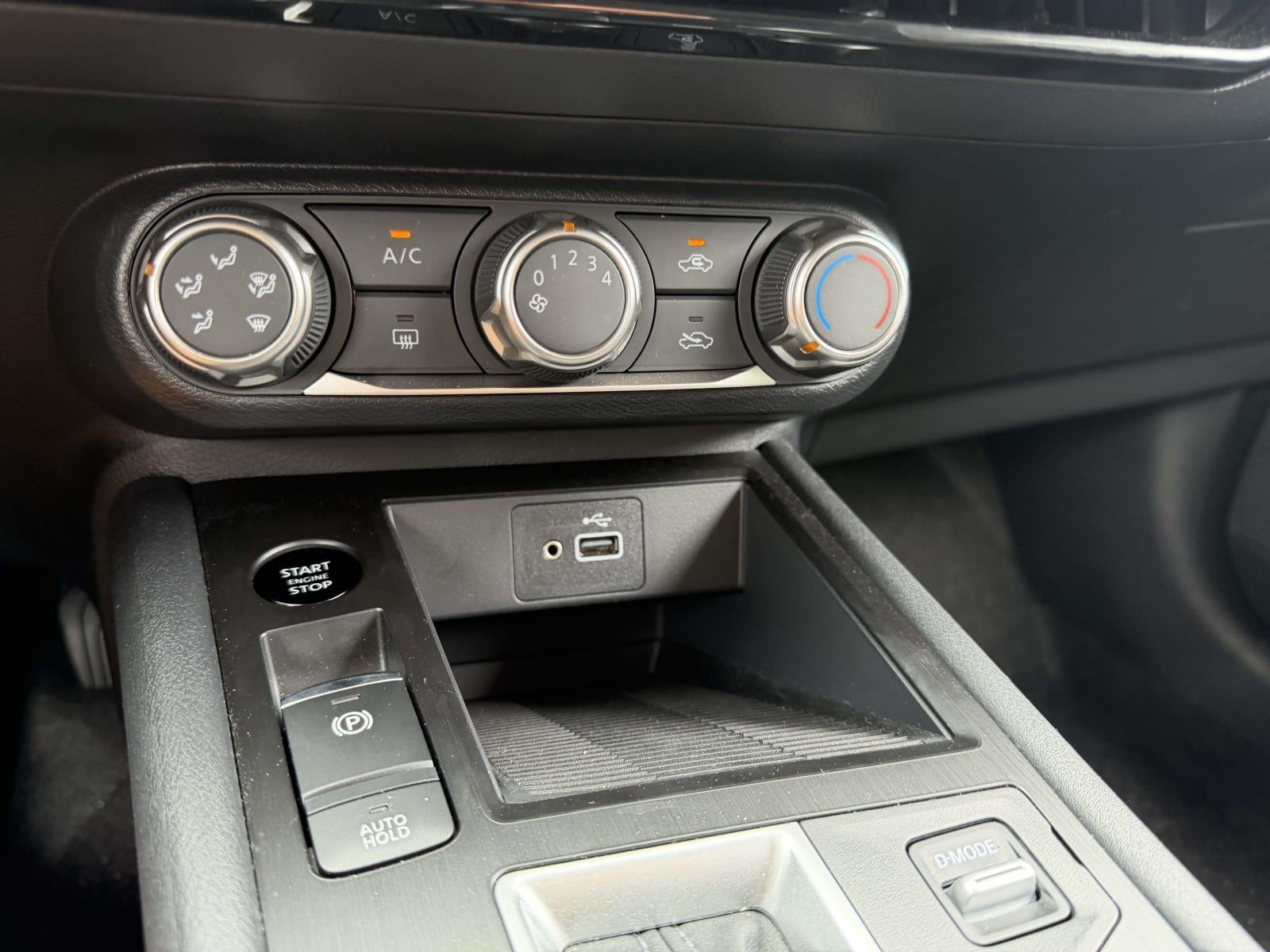 2025 Nissan Kicks S Intelligent AWD