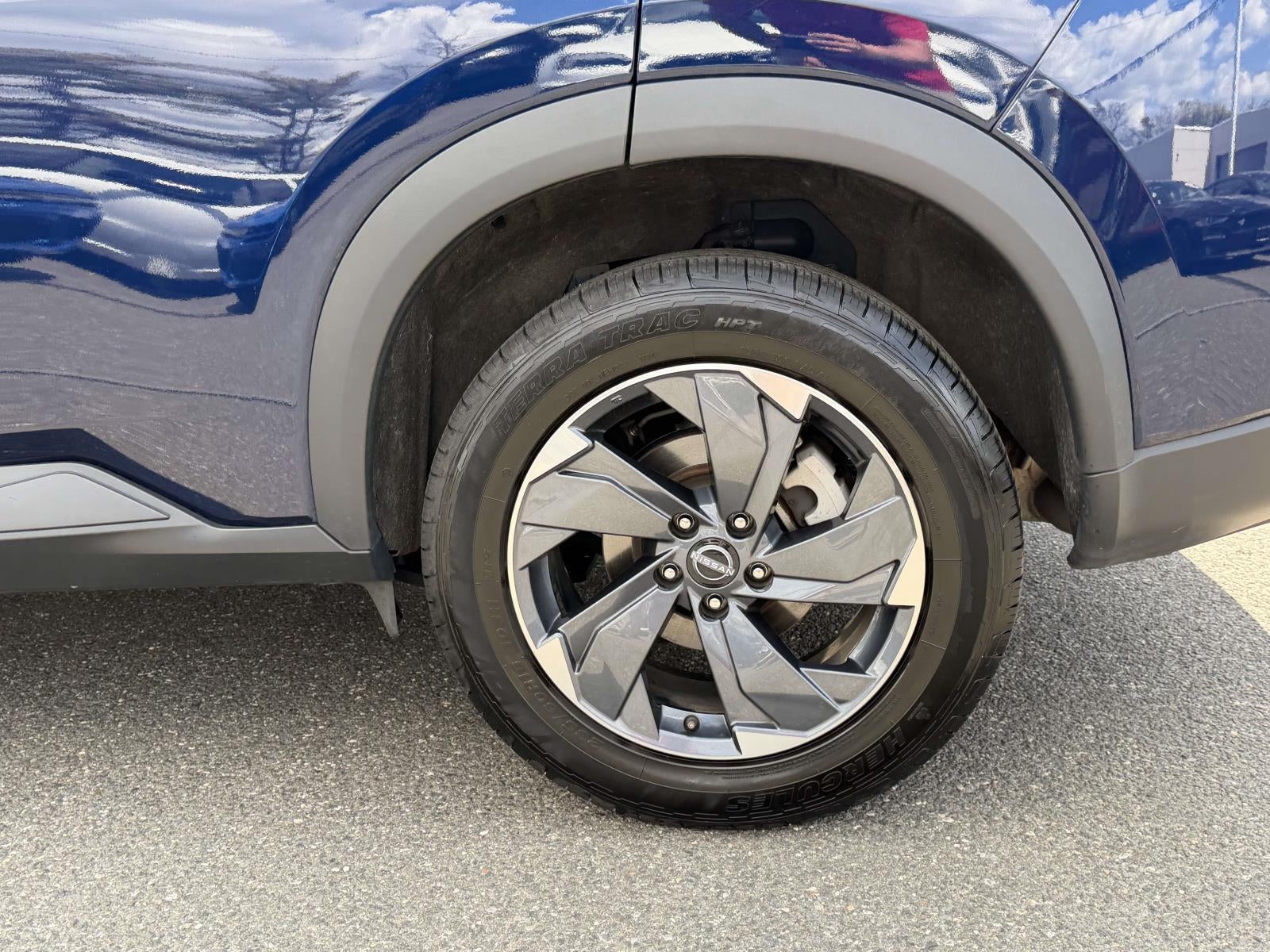 2024 Nissan Rogue SV FWD