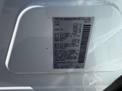 2025 Nissan Pathfinder Platinum 4WD