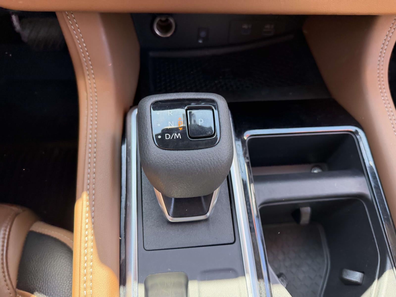 2025 Nissan Pathfinder Platinum 4WD