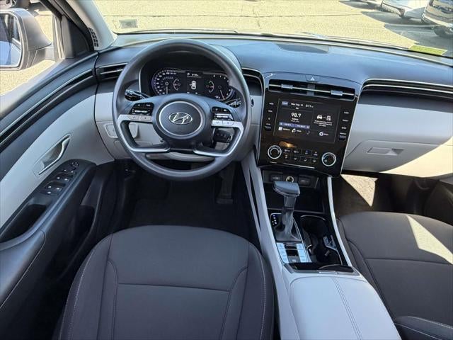 2024 Hyundai TUCSON SE