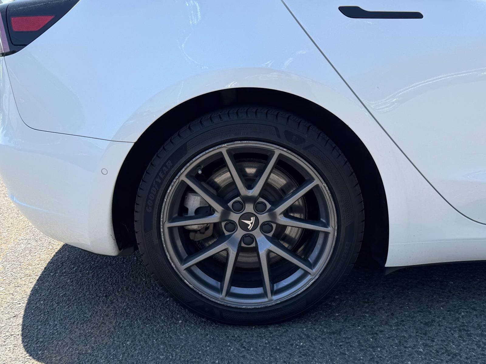 2022 Tesla Model 3 Long Range Dual Motor All-Wheel Drive