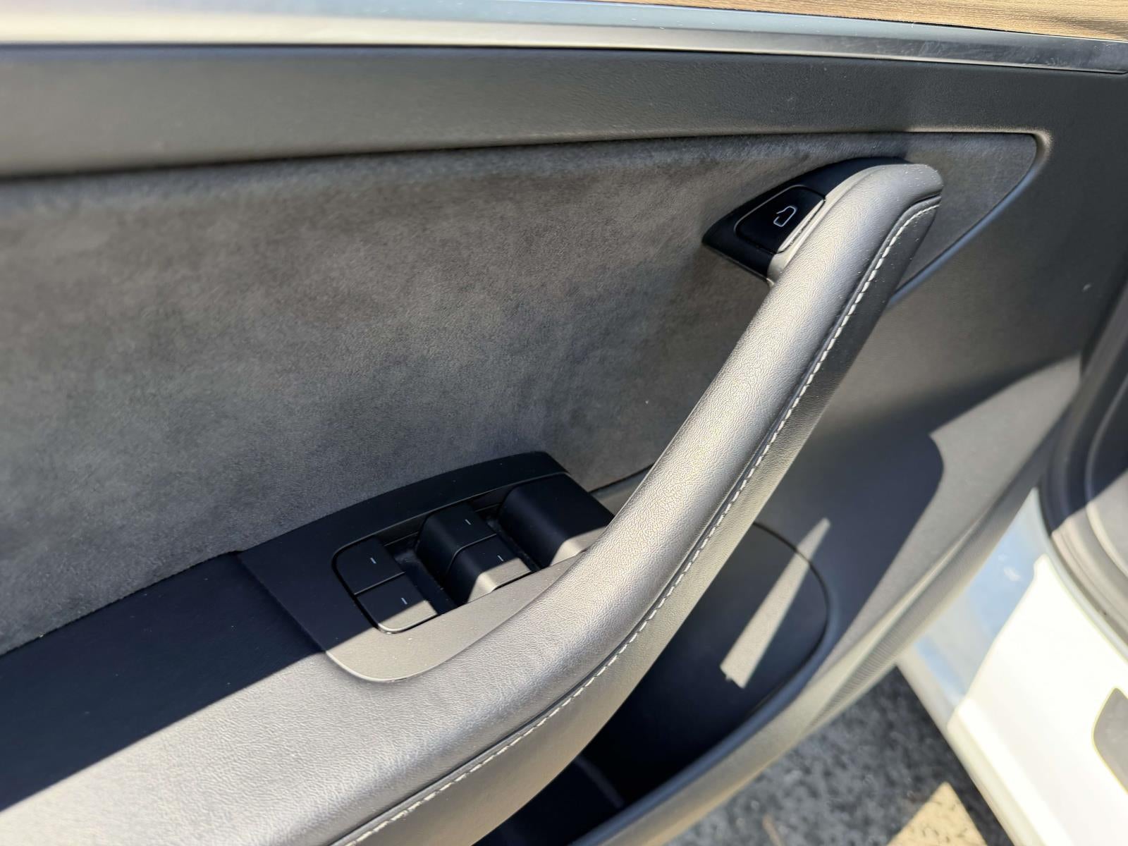 2022 Tesla Model 3 Long Range Dual Motor All-Wheel Drive