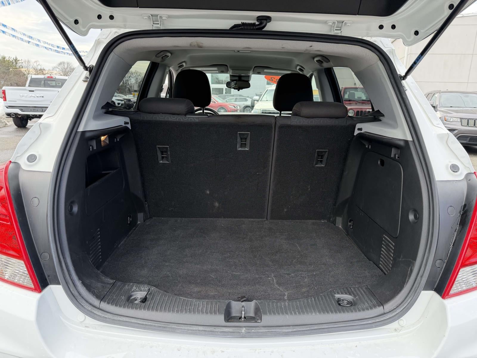 2022 Chevrolet Trax AWD LS