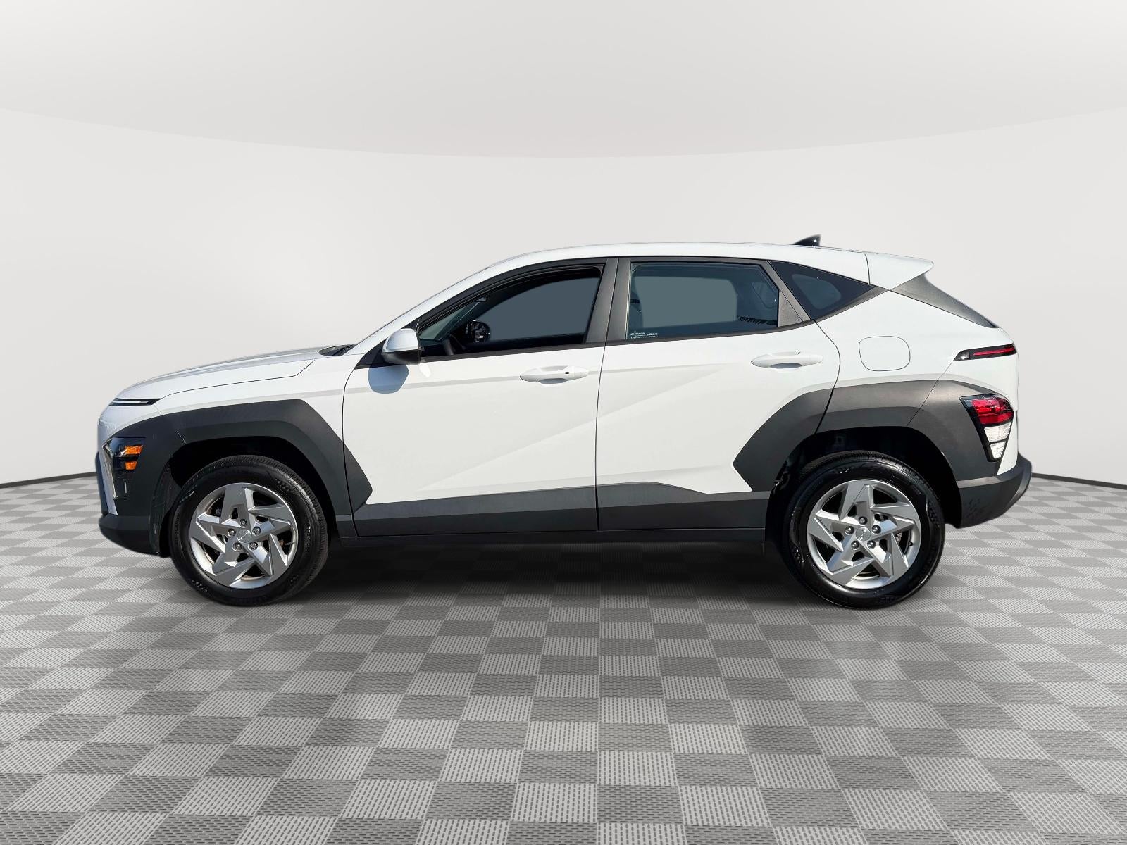 2024 Hyundai KONA SE