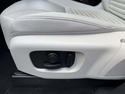 2025 Land Rover Discovery P300 S