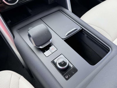 2025 Land Rover Discovery P300 S