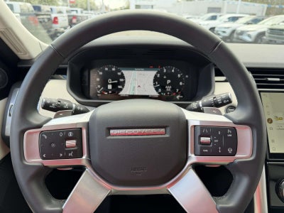 2025 Land Rover Discovery P300 S
