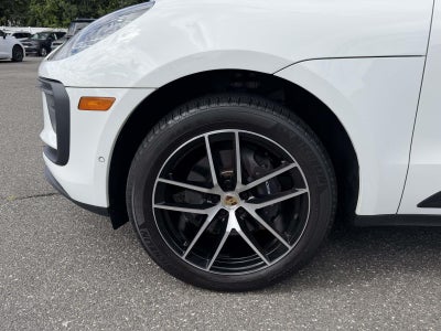 2022 Porsche Macan Base