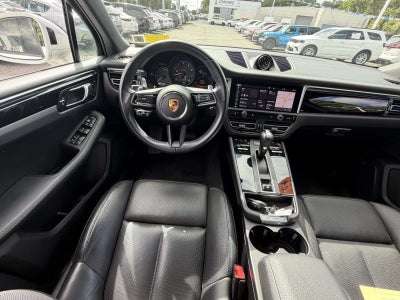 2022 Porsche Macan Base