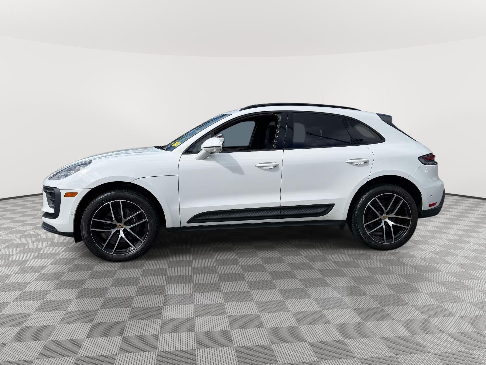 2022 Porsche Macan Base