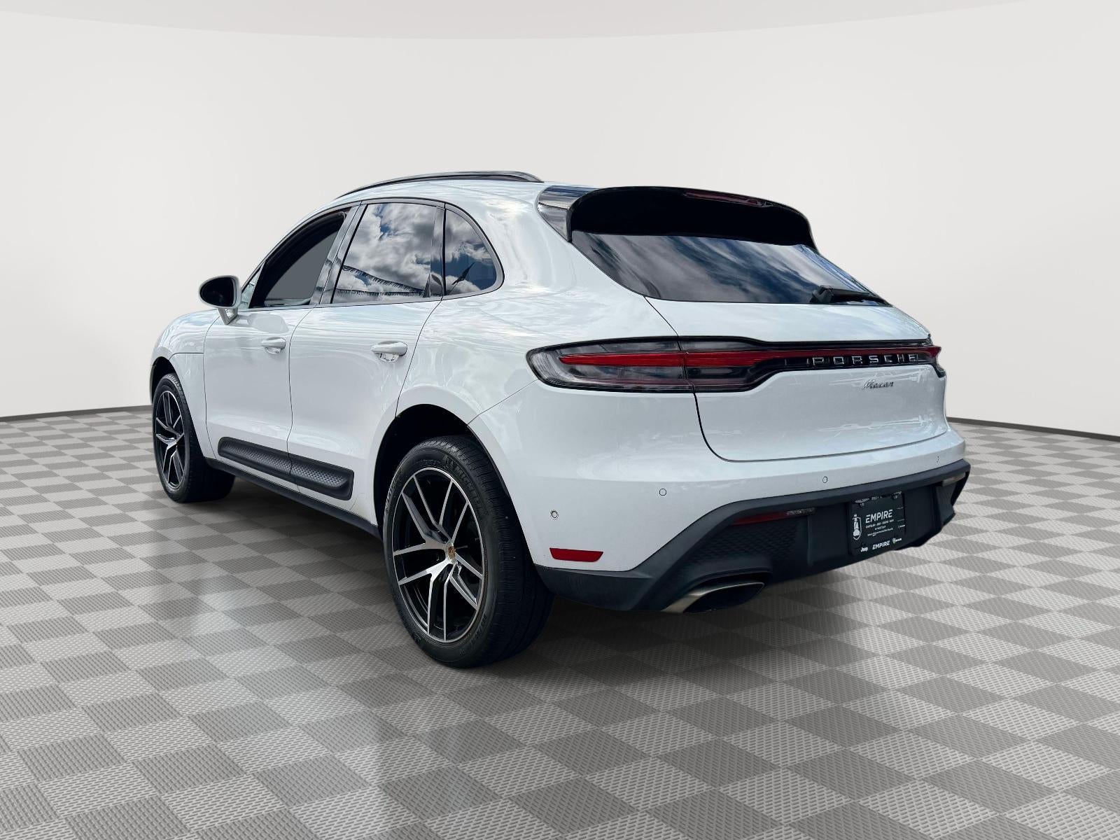2022 Porsche Macan Base