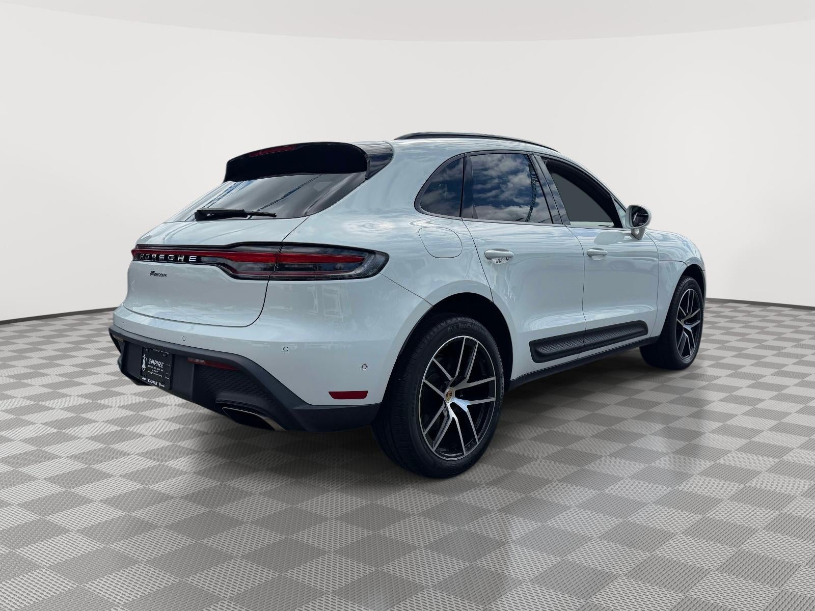 2022 Porsche Macan Base