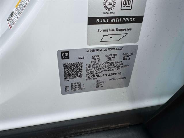 2023 GMC Acadia SLT