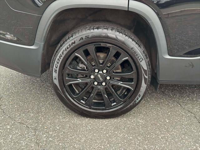 2021 GMC Acadia SLT