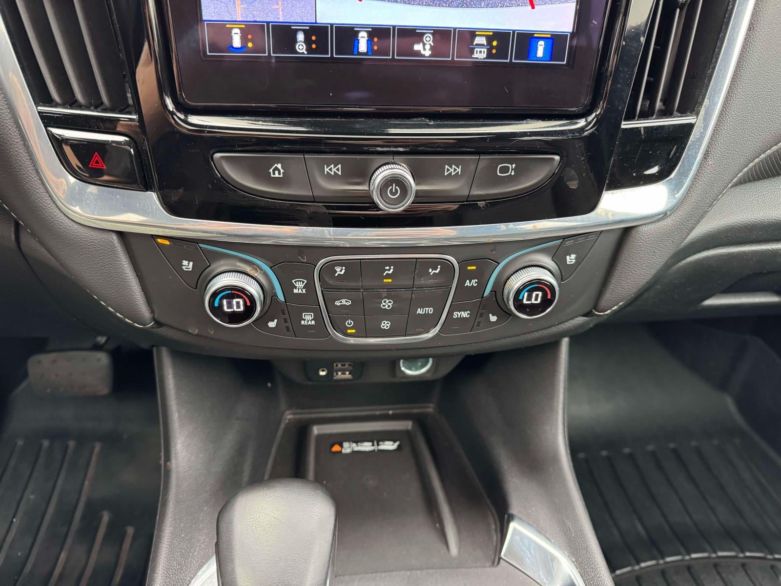 2023 Chevrolet Traverse Premier
