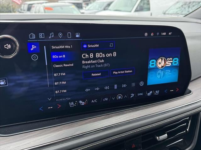 2025 Chevrolet Suburban Premier