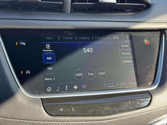 2023 Cadillac XT5 Luxury