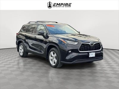 2022 Toyota Highlander LE