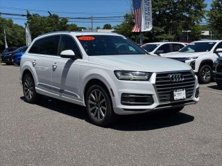 2019 Audi Q7 Premium Plus